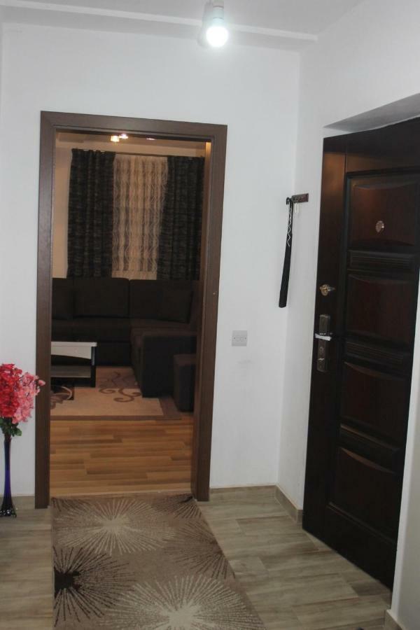 Hotel Kings Apartments Bajram Curri Extérieur photo