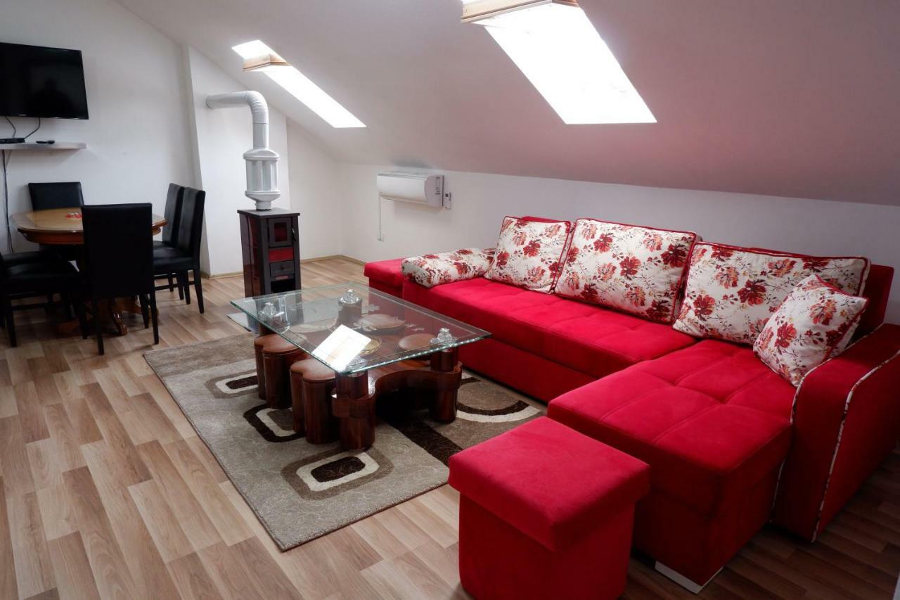 Hotel Kings Apartments Bajram Curri Extérieur photo