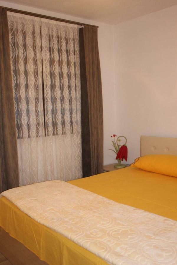 Hotel Kings Apartments Bajram Curri Extérieur photo